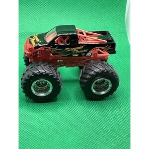 Hot Wheels Monster‎ Jam Screamin' Demon 1:64 Scale Diecast Monster Truck